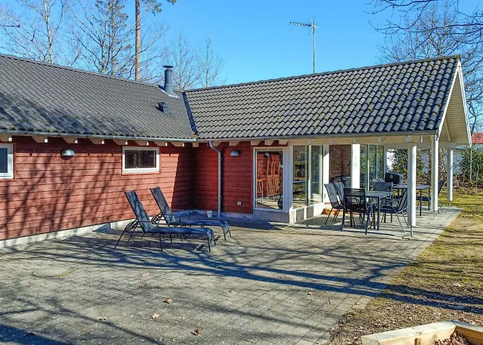 Beautiful Home In Koepingsvik With Kitchen